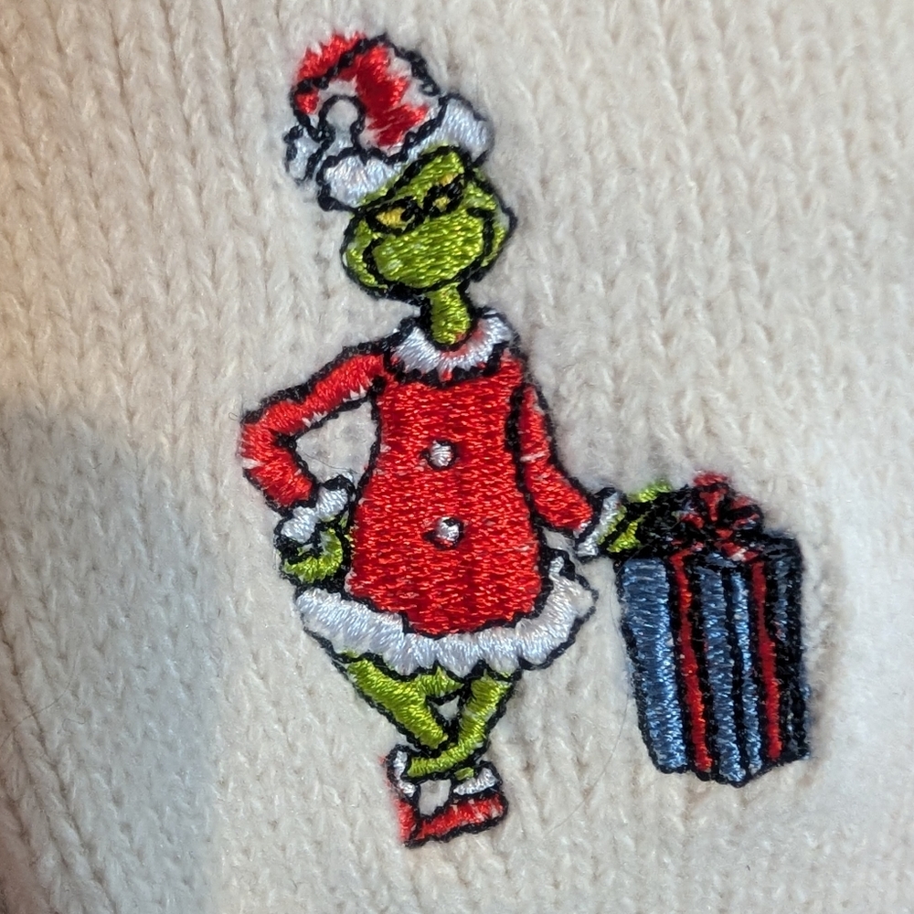 AE Grinch Crew Socks